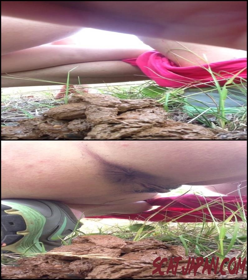 [Special #537] Closeup amateur pooping and peeing on outdoor (153.537_BFSpec-537) [2018 | 268 MB]